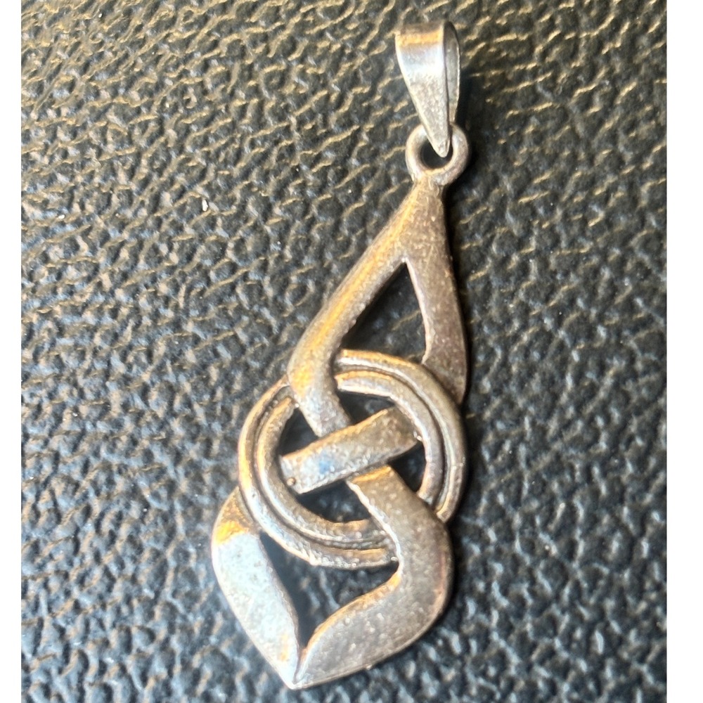 Sterling Silver Antiqued Long Celtic Knot Pendant Charm stamped 925 on back‎